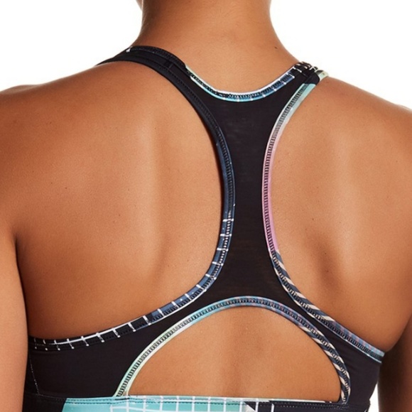 💋💋NWT Reebok Sports Bra💋💋 - Picture 2 of 5